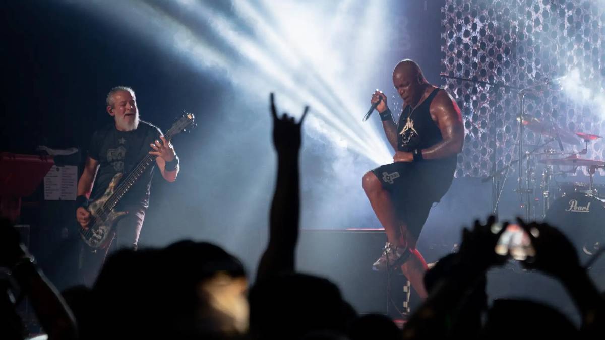 Audio-Technica estará en la gira de despedida de Sepultura