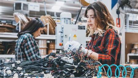 Es crucial aumentar participación femenina en campos STEM